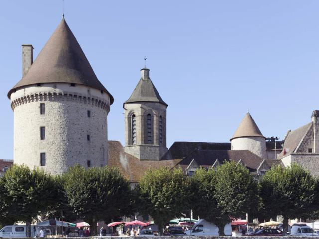 Jour De Marché À Bourganeuf