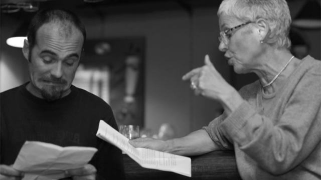 Lecture En Duo, Lors De La Soirée presque Papous Dans La Tete ©nuits Noires À Aubusson, La Creuse