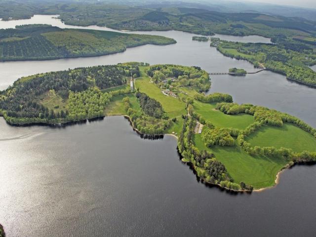 Lac de Vassivière ©J.Damase