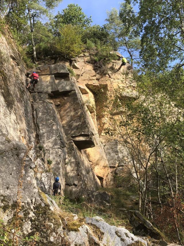 Plusieurs grimpeurs dans le Maupuy