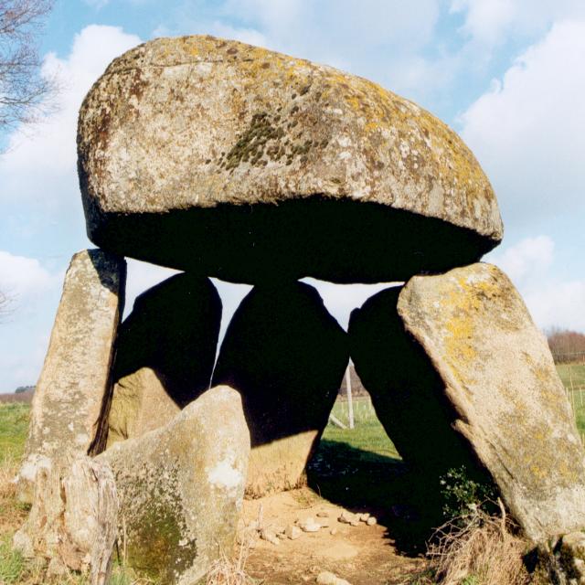 Dolmen Pierre Folle©martine Preux