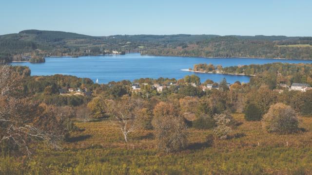 pano-vassiviere-automne-depuis-chateaucourt-christophe-pean-3-grand.jpg