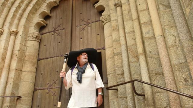 pélerin de saint Jacques à Bénévent l'Abbaye-Creuse-dépt.23