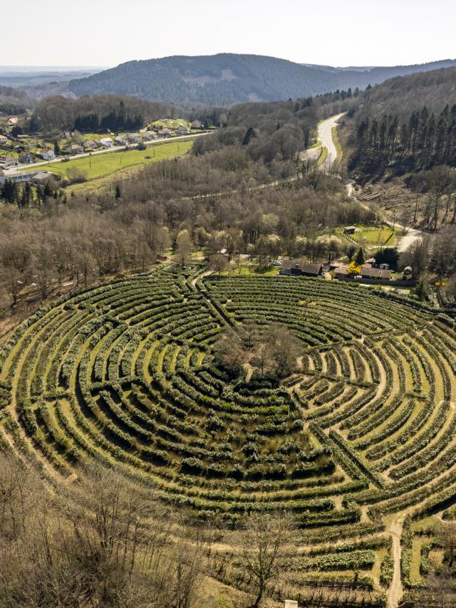 Labyrinthe-Geant-des-monts-de-Gueret-SIDE-VIEW-22nd-March-2022-Chris-Brookes-Photographie-NO-WATERMARK.jpg