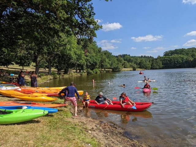 Etang De Chaux Canoes ©j. Martin