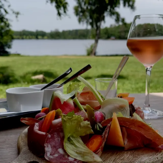 Lacustra Restaurant 3