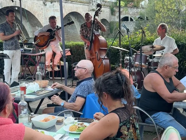 Auberge Des Pecheurs Groupe