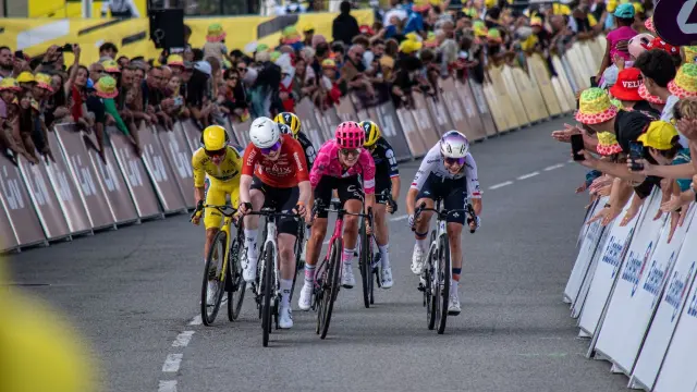 Arrivée du Tour de France Femmes à Guéret - Creuse Tourisme R.C.