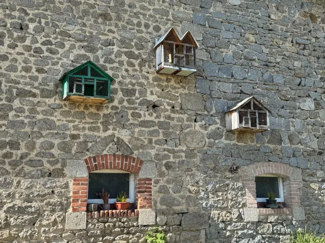 Maison d'hôtes Ourdeaux - nichoirs
