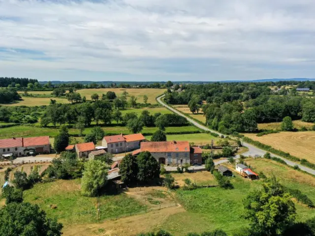Village Vacances Roue Descampette - Champagnat dans la Creuse