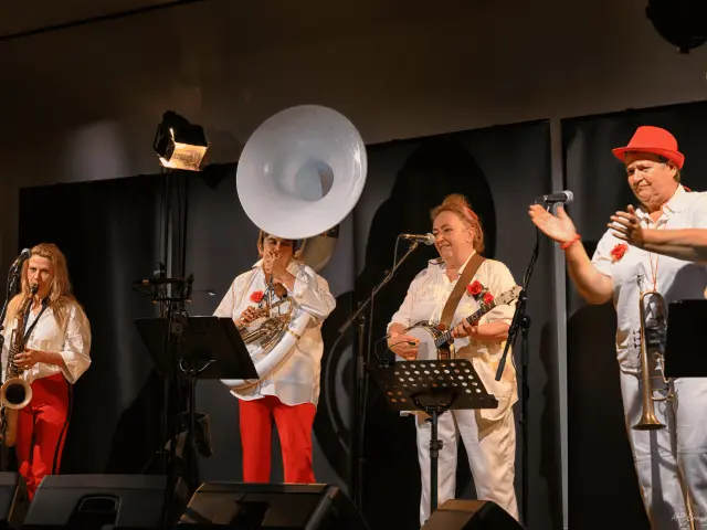 Festival d'été en Creuse - 2025.07.21 - Bussiere Dunoise - Swing Ladies Quartet ©creusographie Martine Prunier