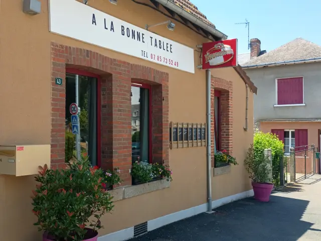 Alabonnetablee Restaurant Mortroux