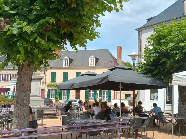 Auberge du poney qui tousse, restaurant Creuse